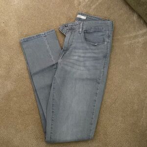 Levi’s Straight Leg Skinny Jeans
